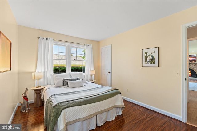 3800 RIDGELEA DR, Fairfax, VA 22031
