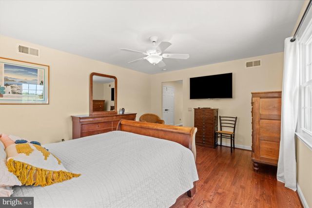 3800 RIDGELEA DR, Fairfax, VA 22031