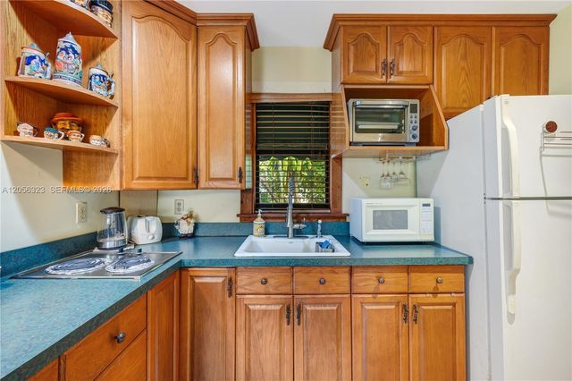 10520 SW 124th Street, Miami, FL 33176