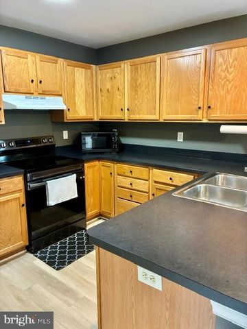 15 LIGHTHOUSE DR, Jonestown, PA 17038
