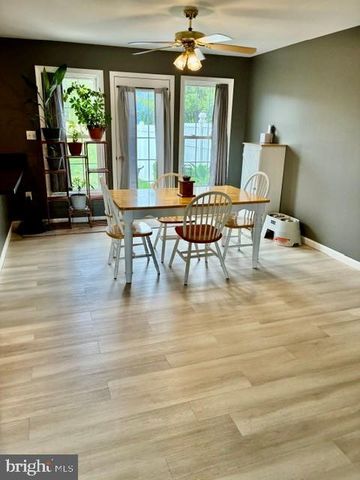 15 LIGHTHOUSE DR, Jonestown, PA 17038