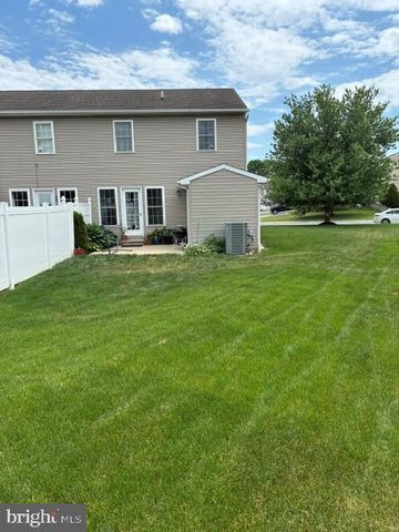 15 LIGHTHOUSE DR, Jonestown, PA 17038