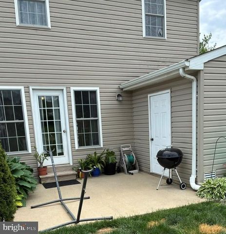 15 LIGHTHOUSE DR, Jonestown, PA 17038