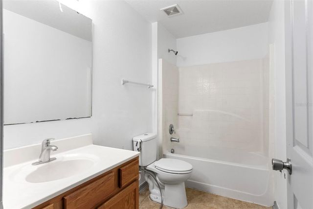 125 VISTA VIEW AVENUE, Eagle Lake, FL 33839