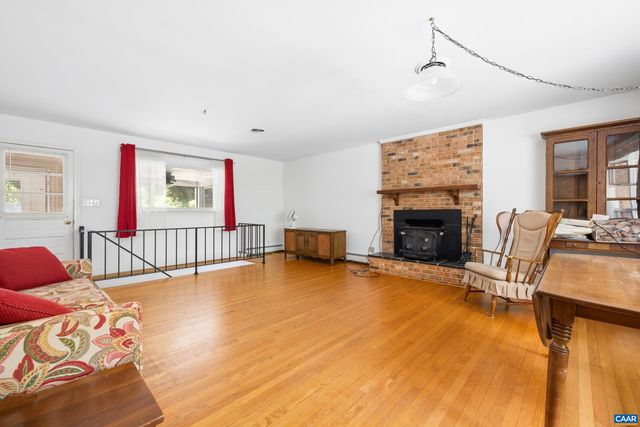 5662 LAUREL RIDGE RD, Ruckersville, VA 22968