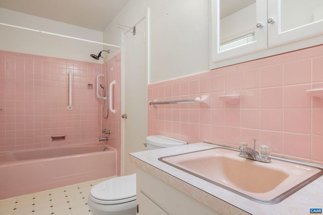5662 LAUREL RIDGE RD, Ruckersville, VA 22968