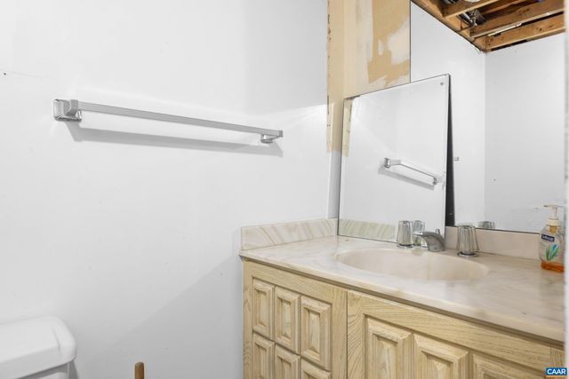 5662 LAUREL RIDGE RD, Ruckersville, VA 22968