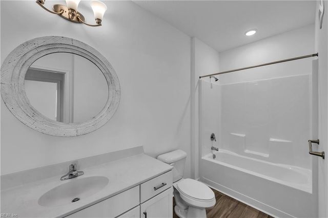 1732 Dromolin Dr Ste 305, Virginia Beach, VA 23456