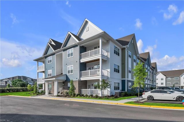 1732 Dromolin Dr Ste 305, Virginia Beach, VA 23456
