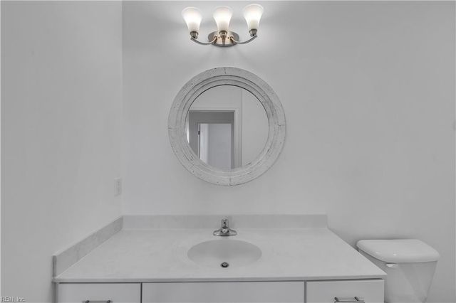 1732 Dromolin Dr Ste 305, Virginia Beach, VA 23456