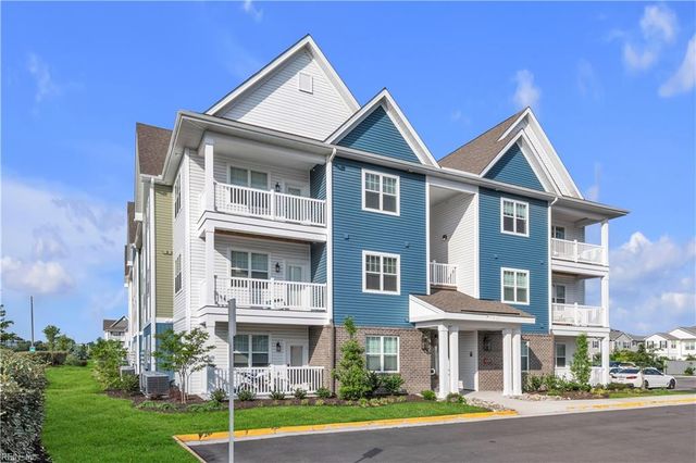 1732 Dromolin Dr Ste 305, Virginia Beach, VA 23456