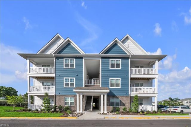 1732 Dromolin Dr Ste 305, Virginia Beach, VA 23456