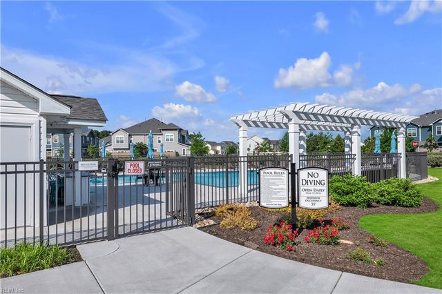 1732 Dromolin Dr Ste 305, Virginia Beach, VA 23456