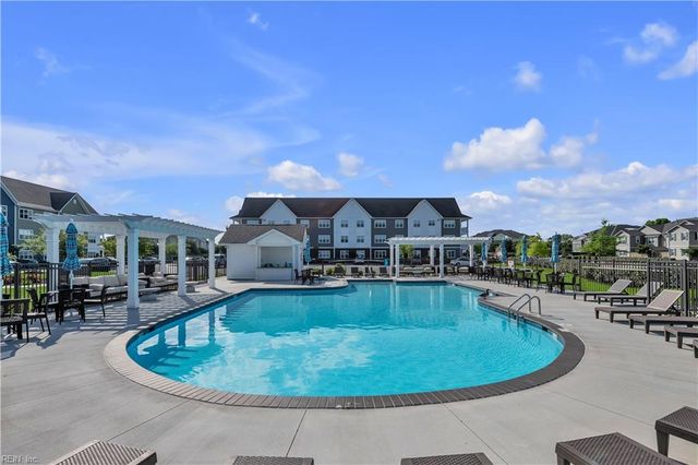 1732 Dromolin Dr Ste 305, Virginia Beach, VA 23456