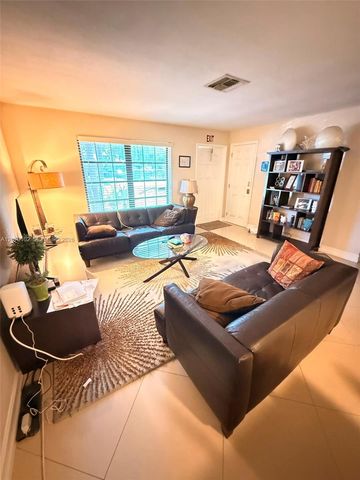502 Ibis Drive, Delray Beach, FL 33444
