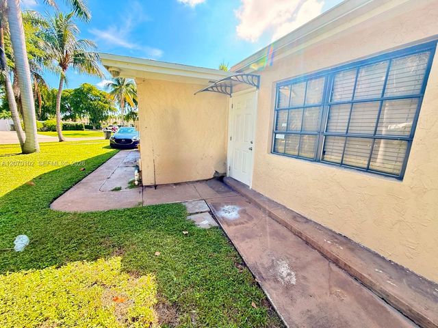 502 Ibis Drive, Delray Beach, FL 33444