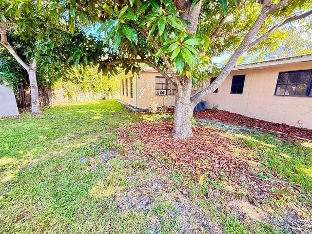 502 Ibis Drive, Delray Beach, FL 33444