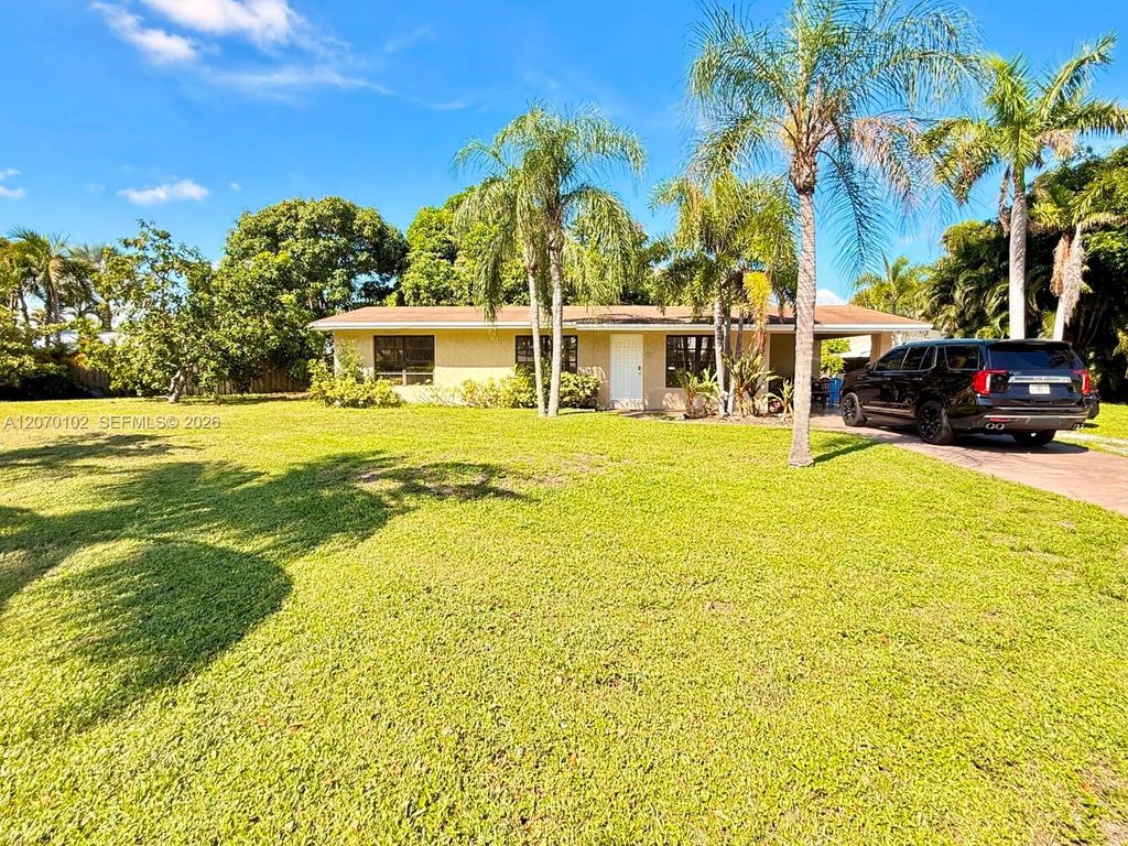 502 Ibis Drive, Delray Beach, FL 33444
