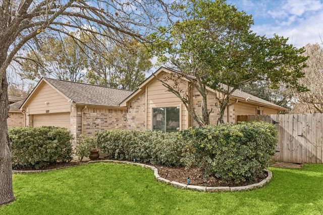 2522 Old Fort Road, Sugar Land, TX 77479