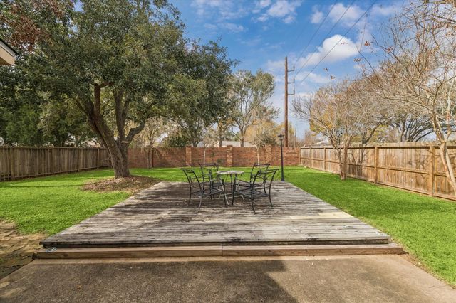 2522 Old Fort Road, Sugar Land, TX 77479