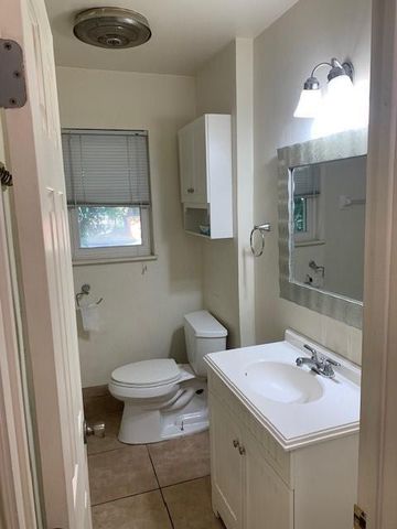 1900 Fairlawn LN 2, Austin, TX 78704