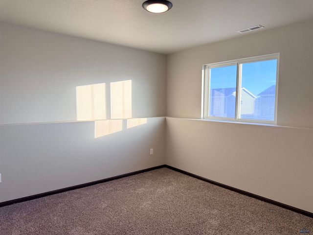 5507 TRAVERSE DR, Rapid City, SD 57703