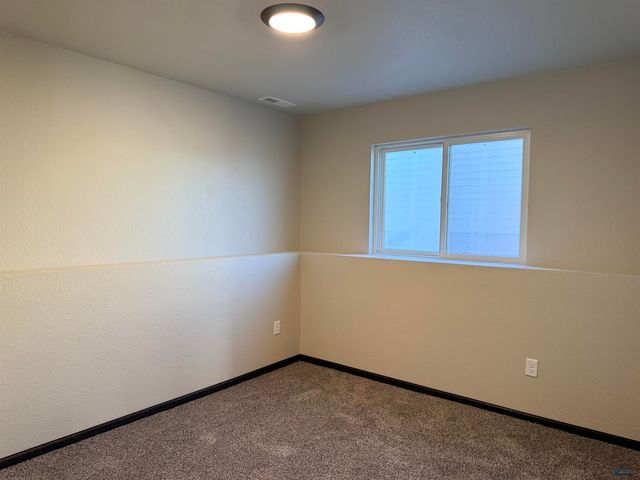 5507 TRAVERSE DR, Rapid City, SD 57703