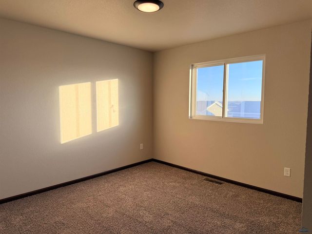 5507 TRAVERSE DR, Rapid City, SD 57703