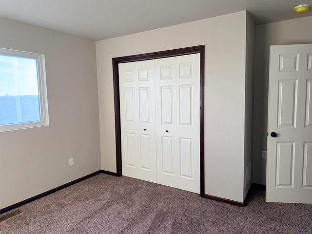 5507 TRAVERSE DR, Rapid City, SD 57703