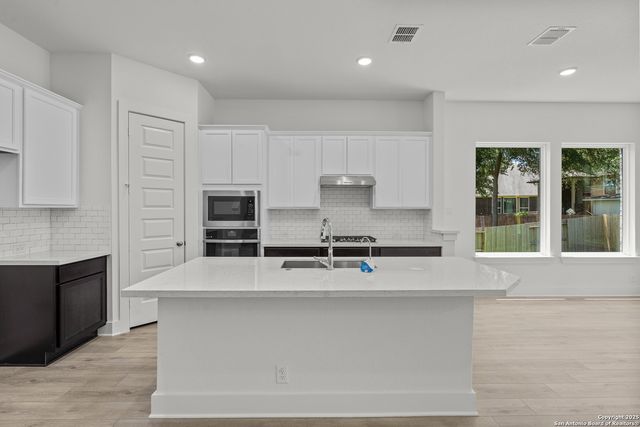 310 Glenwood Ranch, Cibolo, TX 78108