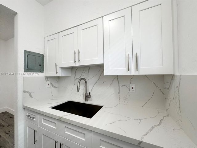 900 Jefferson Ave 5, Miami Beach, FL 33139