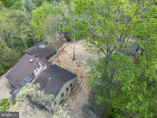 7322 LACKAWANNA DR, Springfield, VA 22150