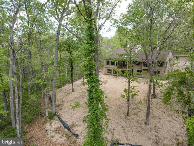 7322 LACKAWANNA DR, Springfield, VA 22150