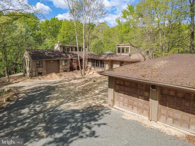 7322 LACKAWANNA DR, Springfield, VA 22150
