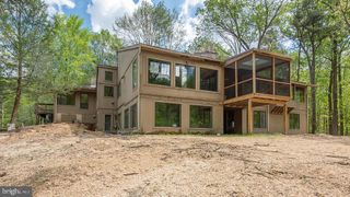 7322 LACKAWANNA DR, Springfield, VA 22150
