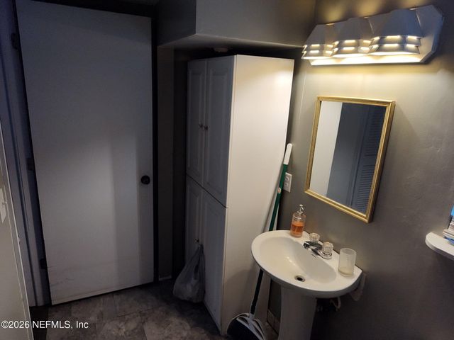 3610 COLLEGE Place, Jacksonville, FL 32205