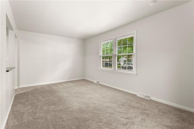 8809 E 71st Terrace, Raytown, MO 64133