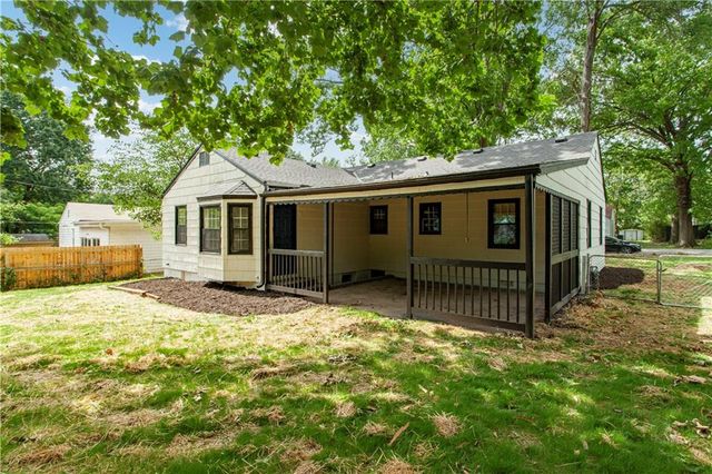 8809 E 71st Terrace, Raytown, MO 64133