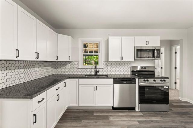 8809 E 71st Terrace, Raytown, MO 64133