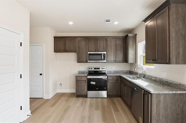 49 Wright Street 65, Lavonia, GA 30553