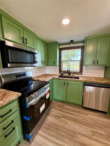 709 Fourth Street, Bangs, TX 76823