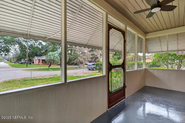 2862 SEVILLE Court, Jacksonville, FL 32207