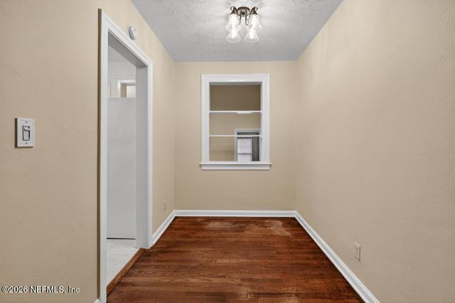 2862 SEVILLE Court, Jacksonville, FL 32207