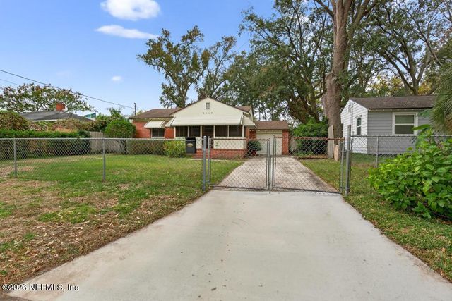 2862 SEVILLE Court, Jacksonville, FL 32207