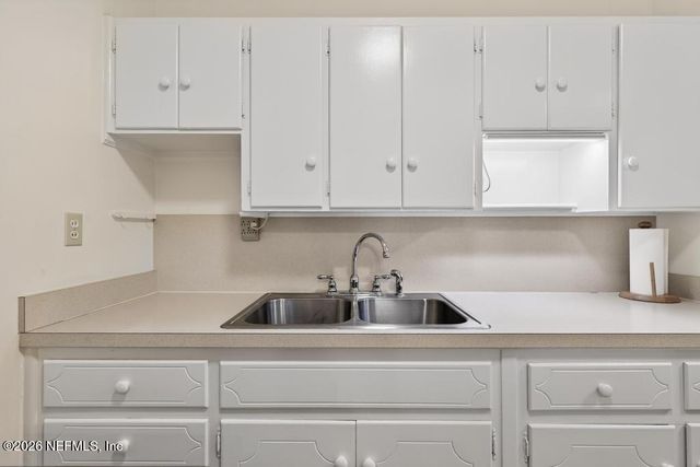 2862 SEVILLE Court, Jacksonville, FL 32207