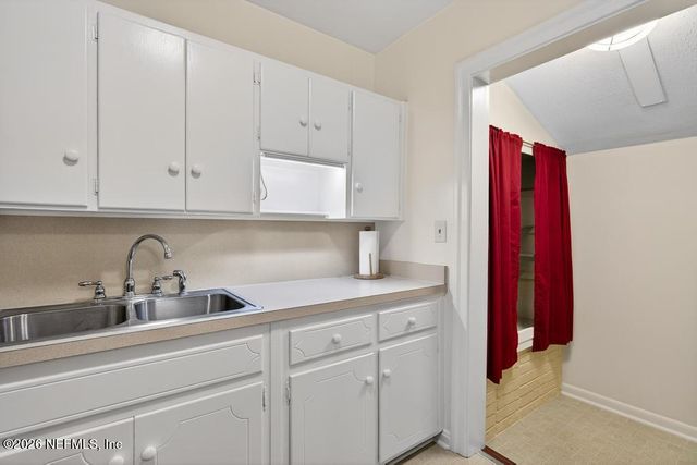 2862 SEVILLE Court, Jacksonville, FL 32207