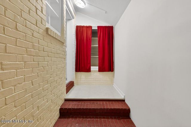 2862 SEVILLE Court, Jacksonville, FL 32207