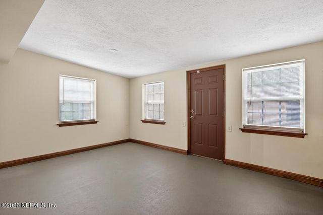 2862 SEVILLE Court, Jacksonville, FL 32207