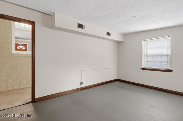 2862 SEVILLE Court, Jacksonville, FL 32207