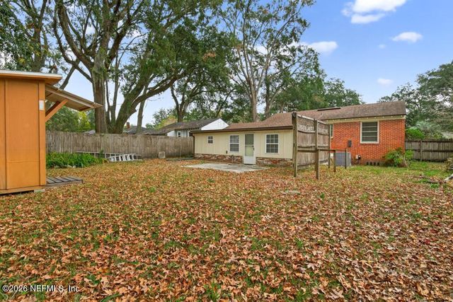 2862 SEVILLE Court, Jacksonville, FL 32207